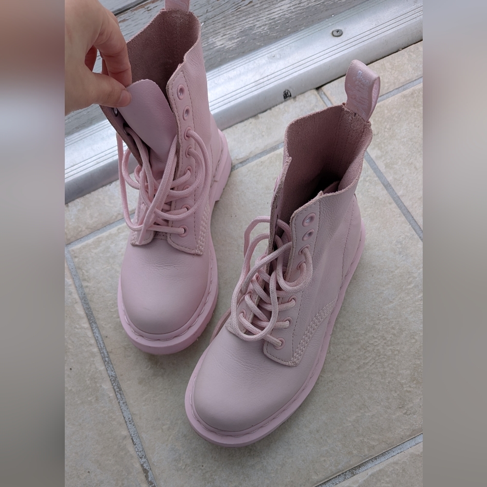 Dr. Martens 1460 In Pink Mono - Picture 2 of 6